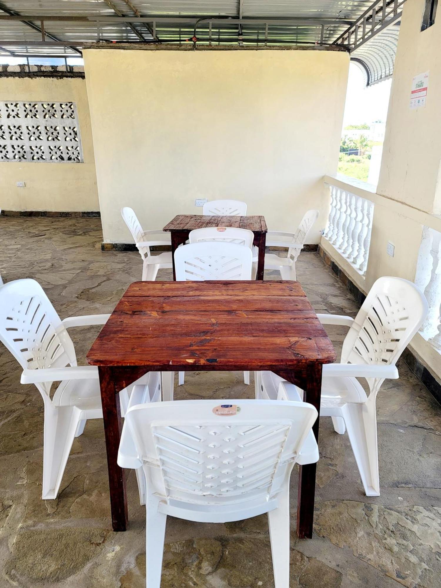 Casuarina Lounge Hotel Malindi Exterior photo
