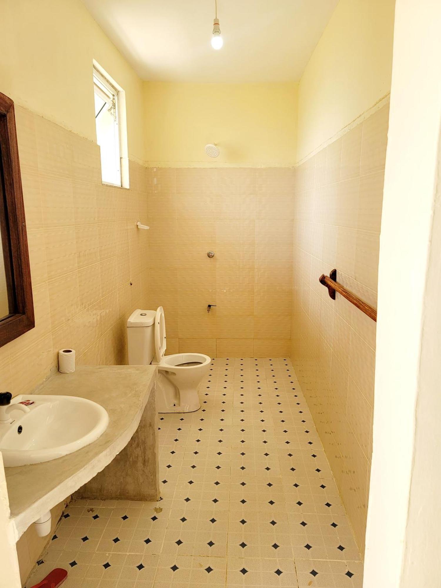 Casuarina Lounge Hotel Malindi Exterior photo